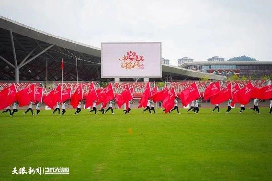 本赛季欧冠截至目前，哈兰德共在5场比赛中打进5球，其中包含2粒点球，并列射手榜榜首。